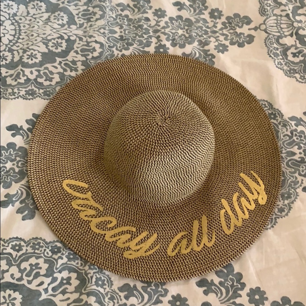 Floppy hat